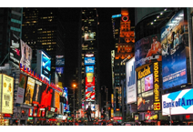 数字标牌带您感受“沉浸式”T台秀场