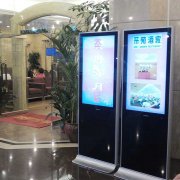 落地式广告机收益难以撼动