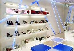 智能导购屏在零售店中的应用