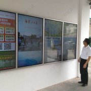 液晶广告机怎么使用？