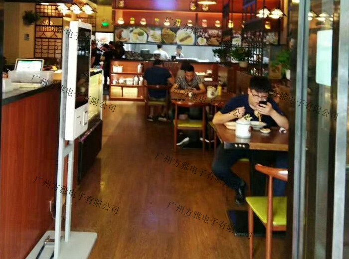 如何运用自助点餐收银机协助奶茶店有效控制成本？