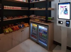 让顾客充当收银员的自助收银机在零售店给顾客带来新体验